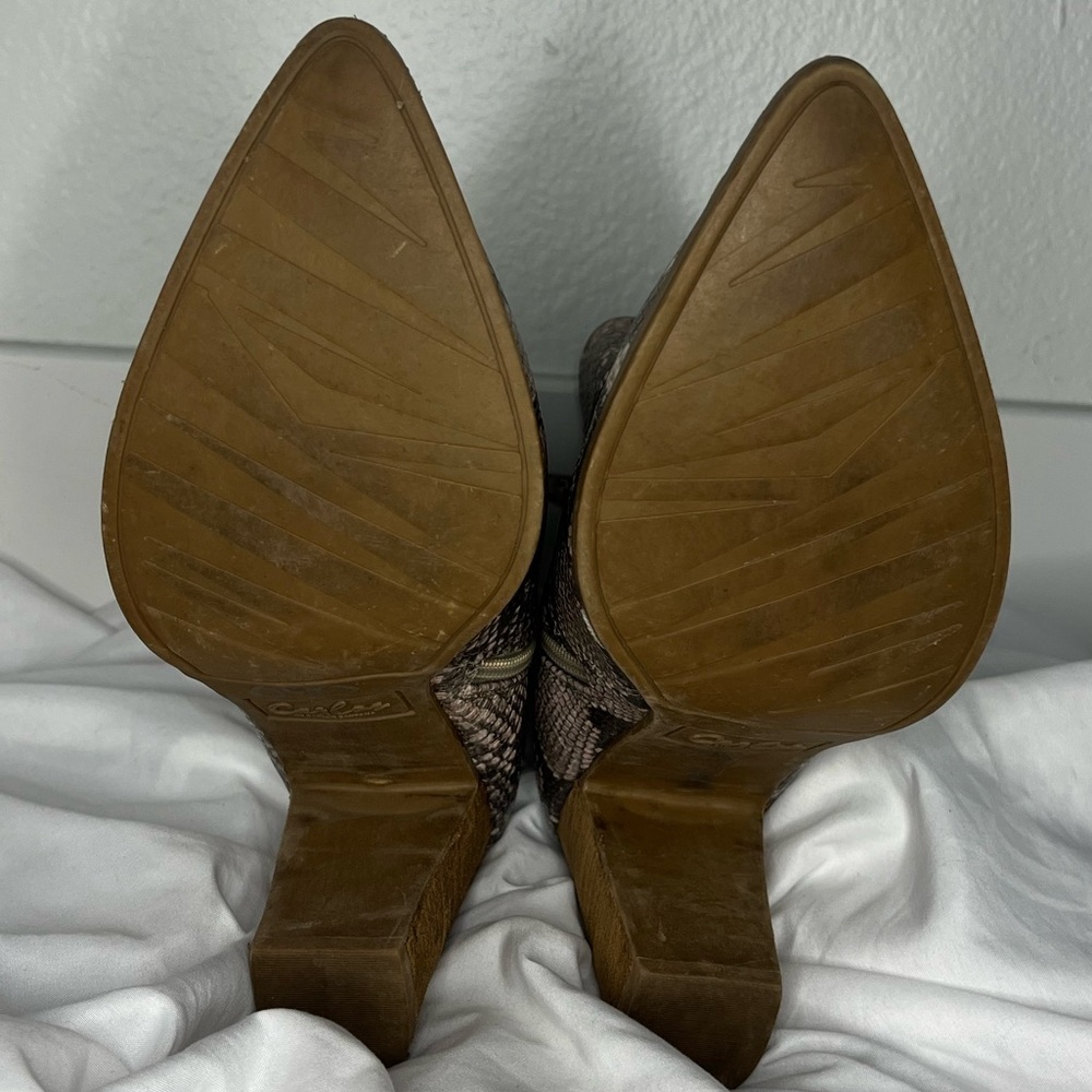 Carlos by Carlos Santana Snake Print Heeled Booties (7.5M) - Picture 4 of 7